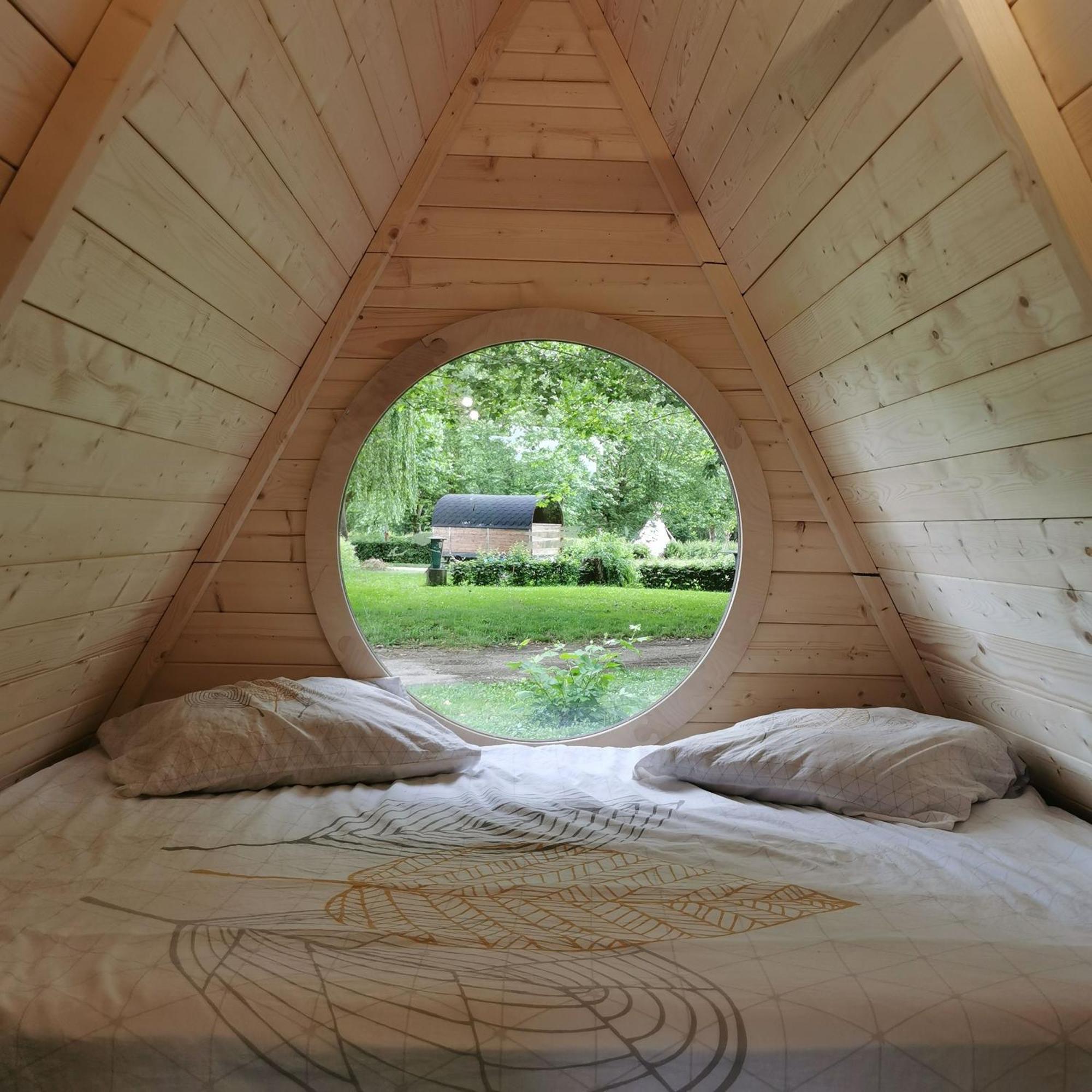 Camping De Thoissey *** Exterior foto