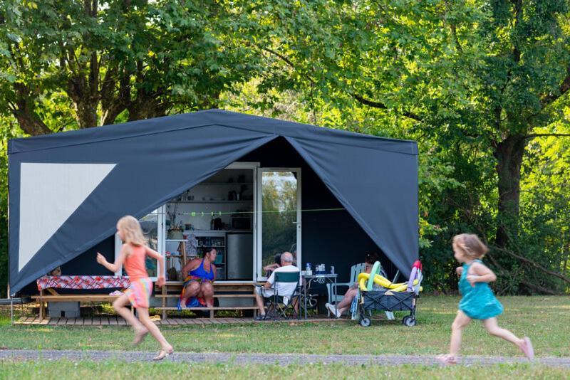 Camping De Thoissey *** Exterior foto